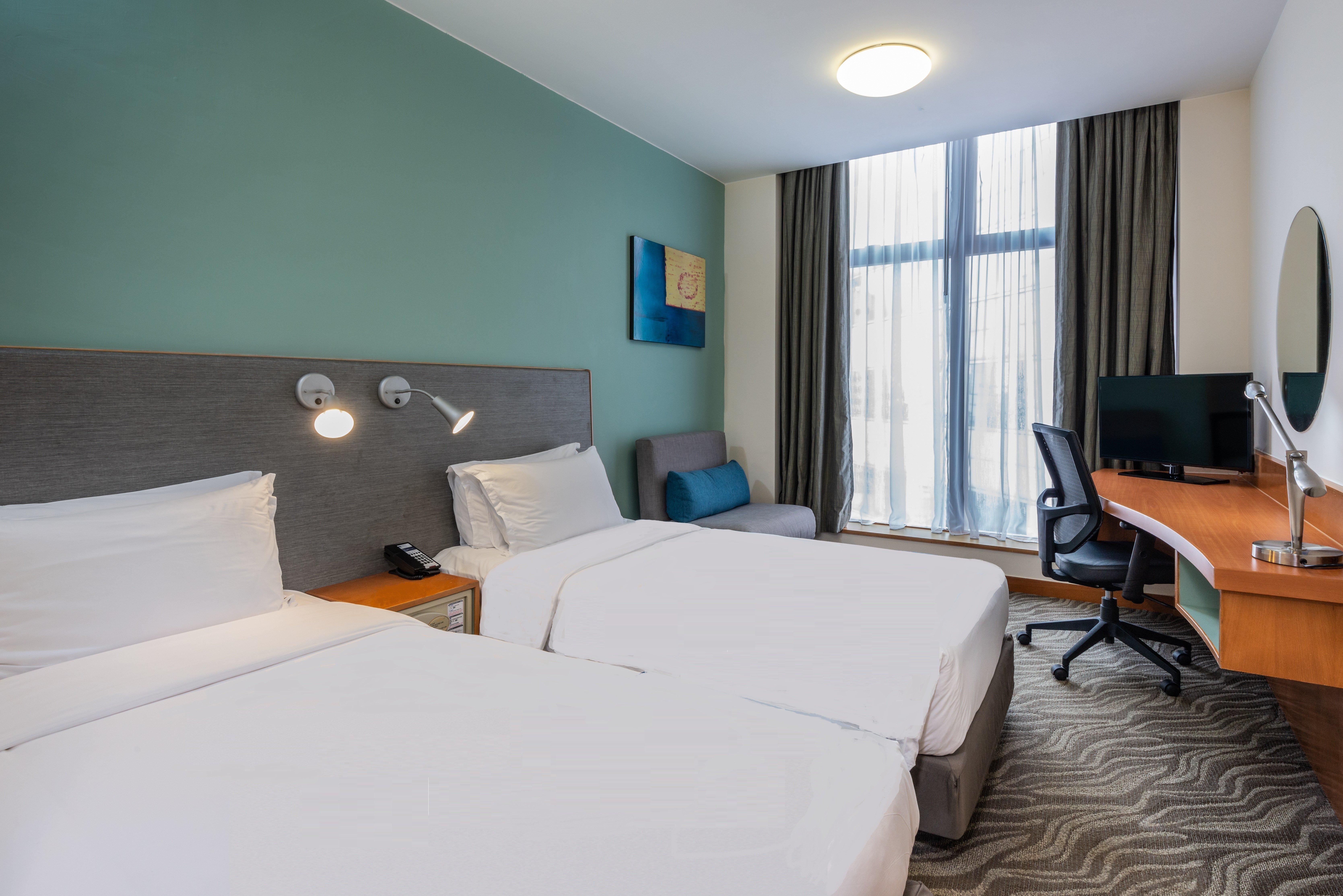 Holiday Inn Express Hong Kong Causeway Bay By Ihg Exterior photo