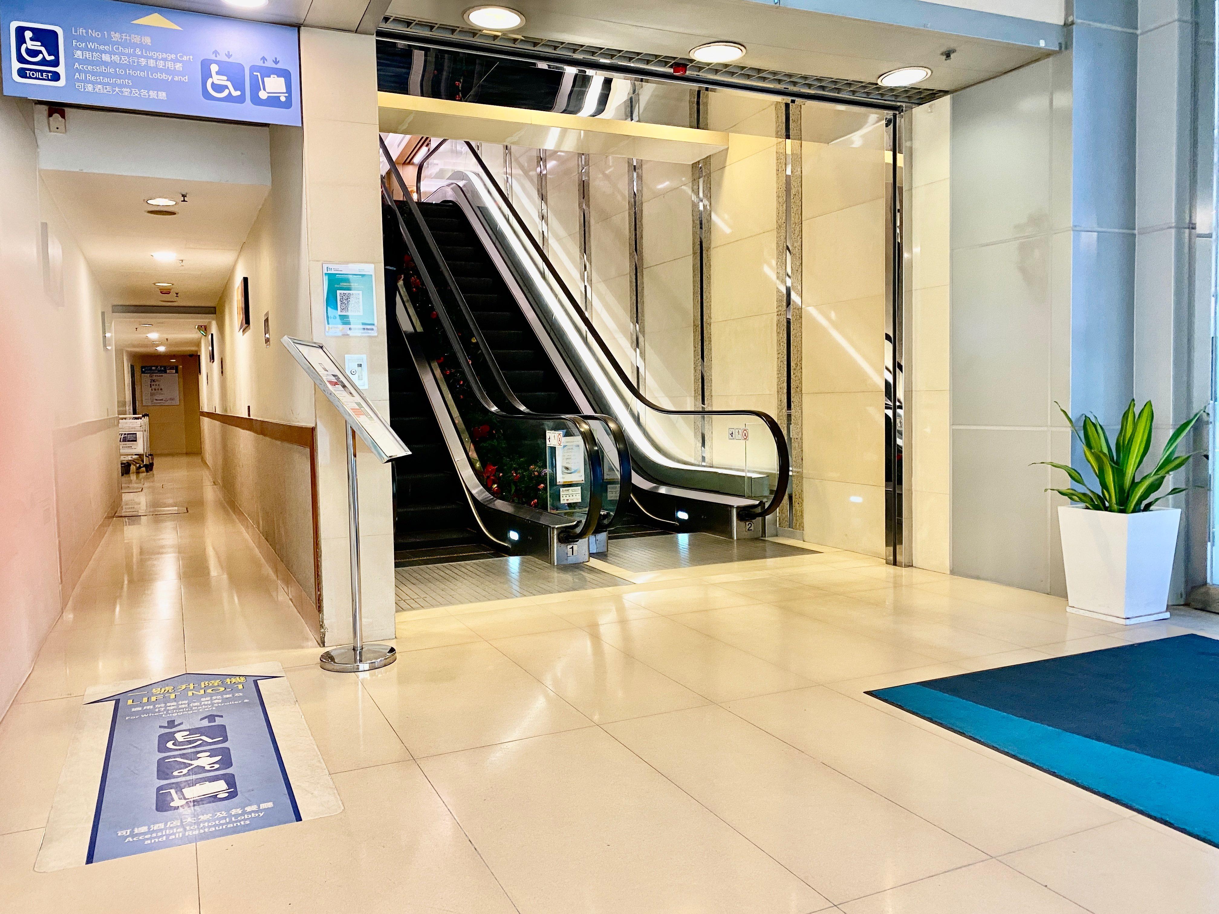 Holiday Inn Express Hong Kong Causeway Bay By Ihg Exterior photo