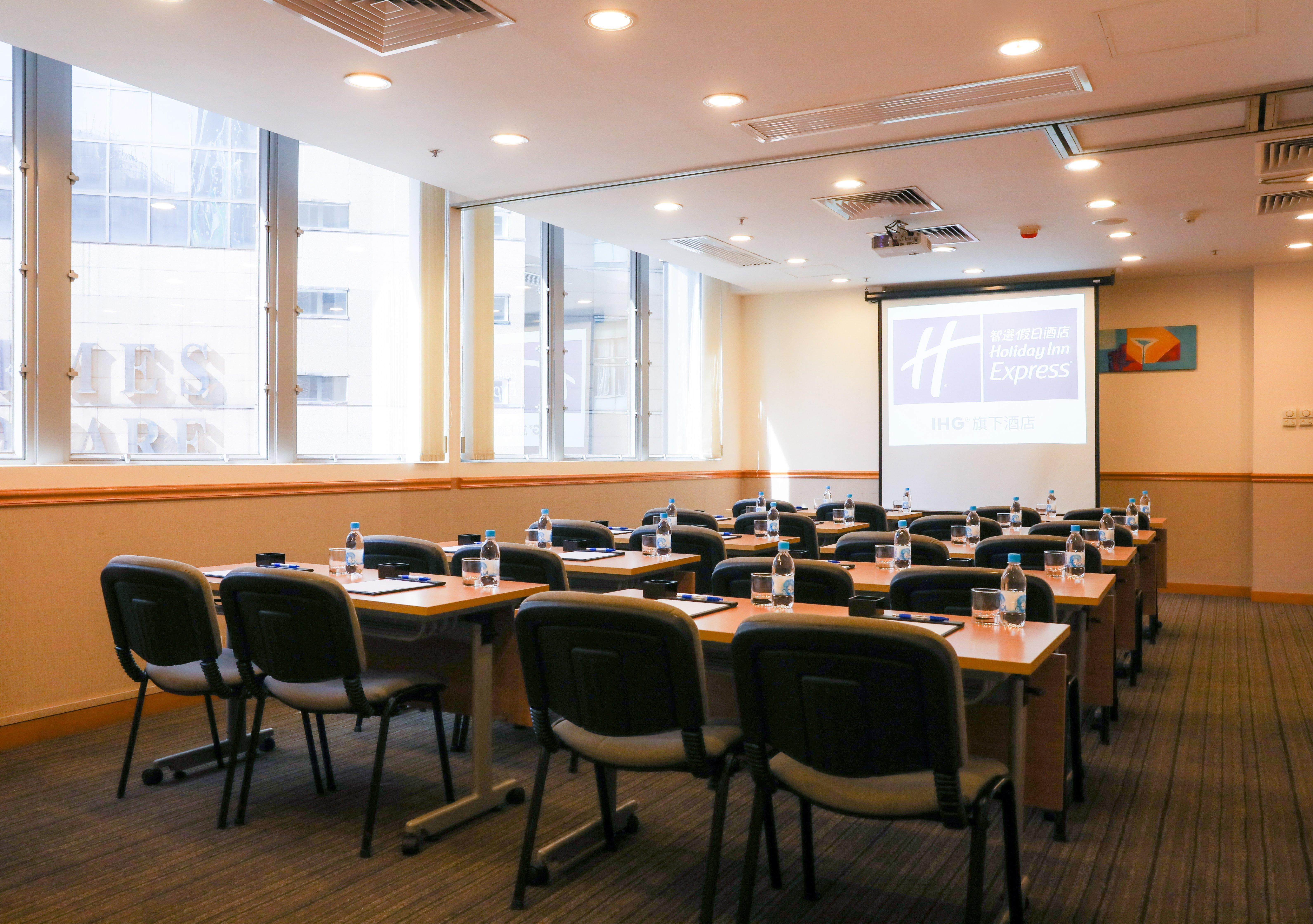 Holiday Inn Express Hong Kong Causeway Bay By Ihg Exterior photo